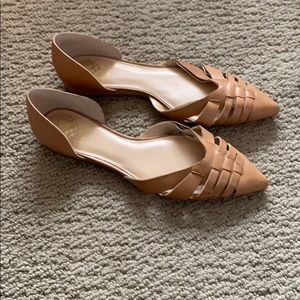 Vince Camuto flat